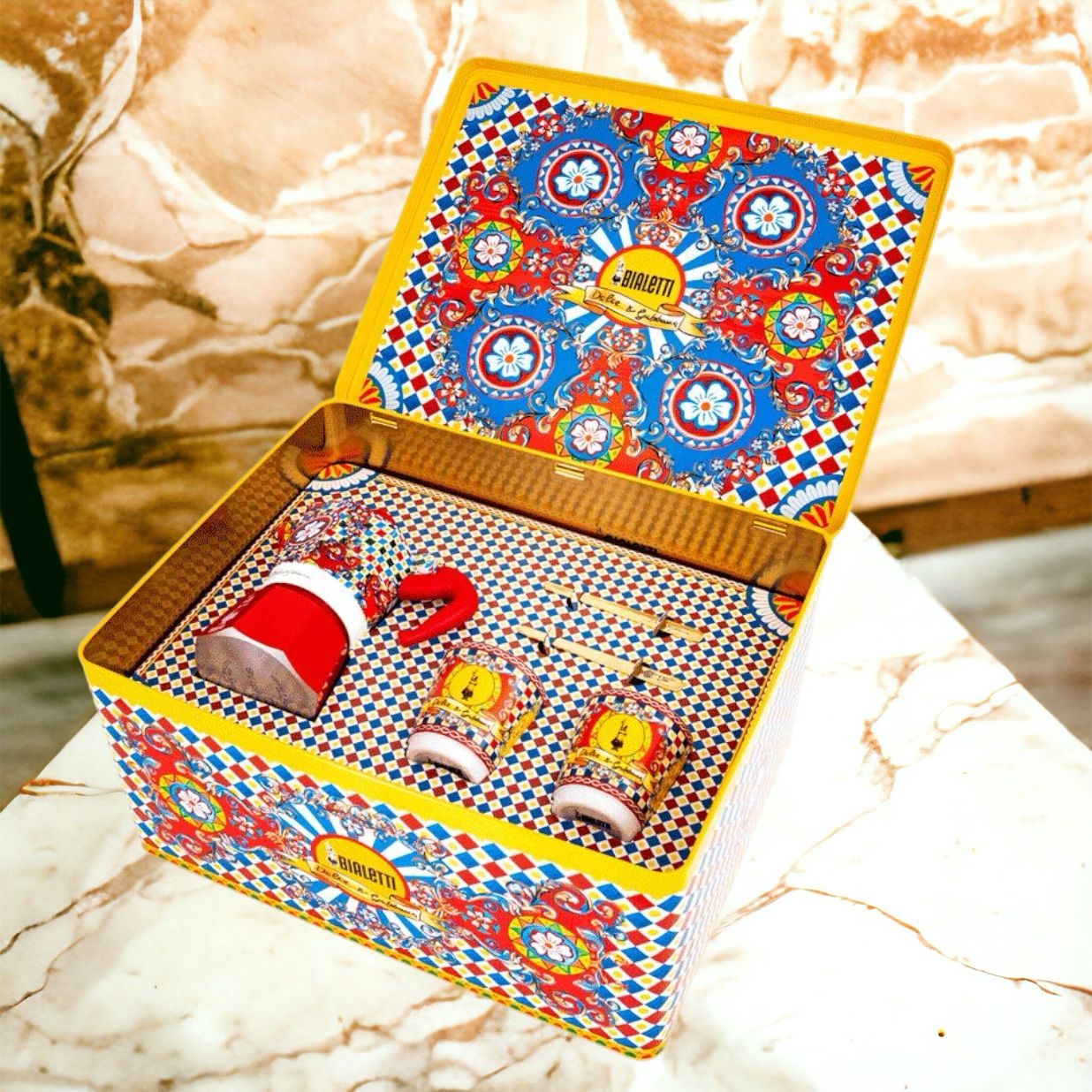 Dolce and Gabbana x Bialetti