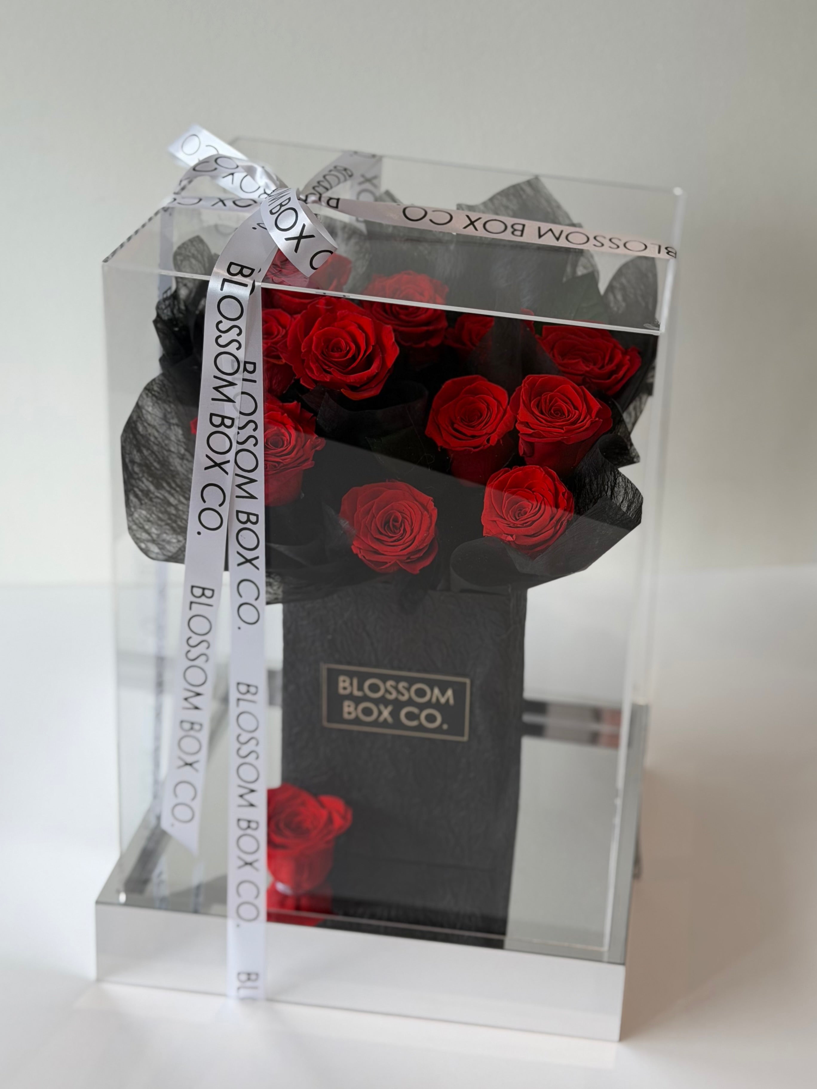 Dozen Rose Bouquet Case (Preserved Roses)