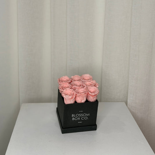 Limited edition timeless black box - preserved roses