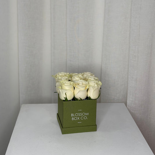 Limited edition sage box - fresh roses
