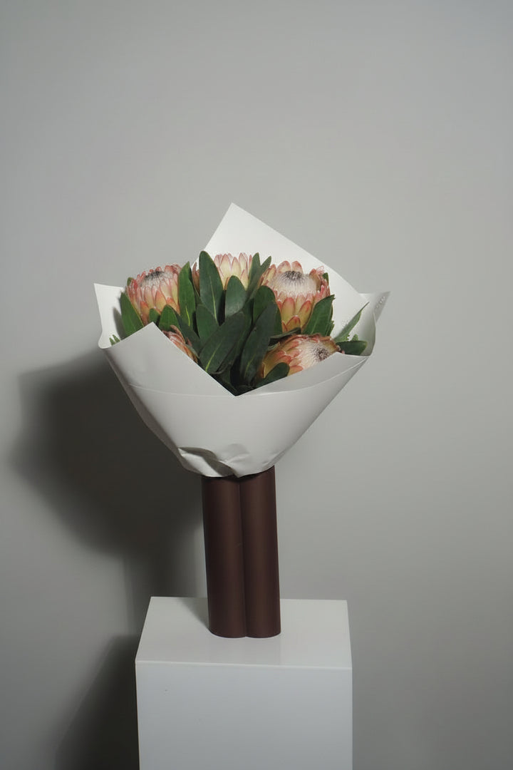 Market Bunch Proteas