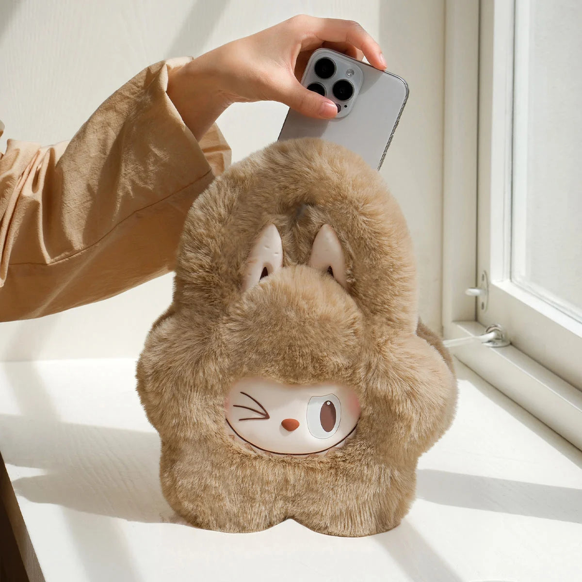 LABUBU THE MONSTERS - Plush Flower Brown Bag, photo 2 of 5